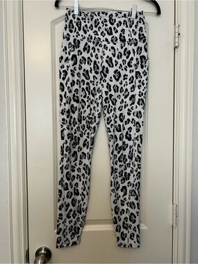 Fabletics Black and White Leopard Print Jeggings